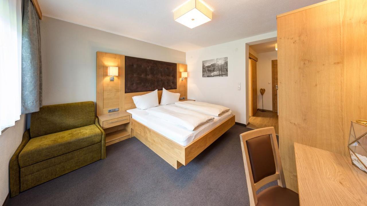 Birkenhof Premium Apart & Suites Lermoos Bagian luar foto