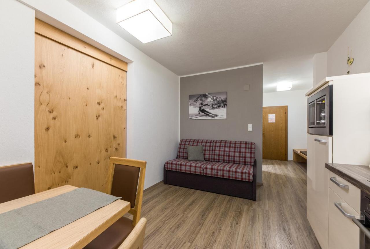 Birkenhof Premium Apart & Suites Lermoos Bagian luar foto